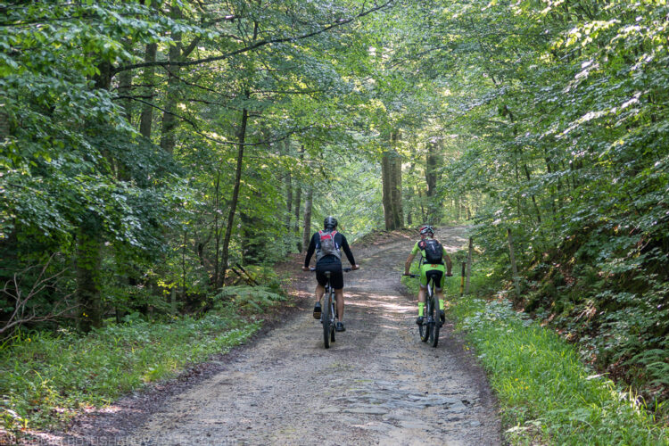 Колоездачна надпревара “Пътят на мечките” в Лъгът в събота