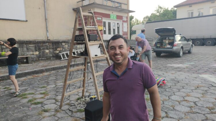 Весел детски празник и лятно кино на открито в Ловнидол