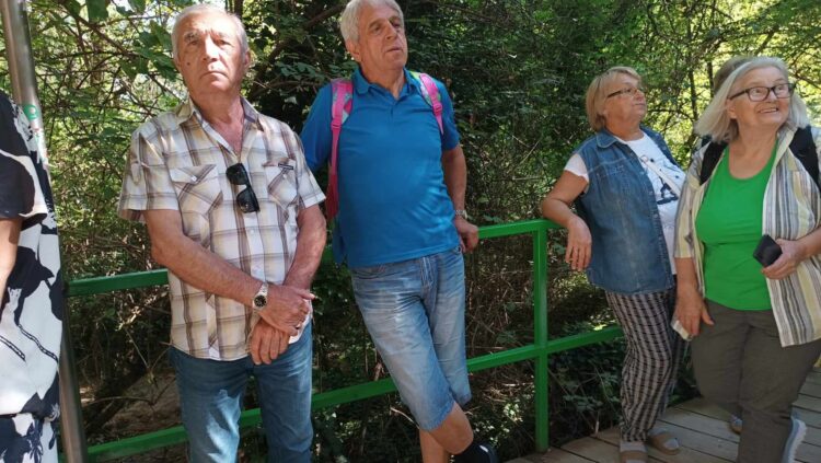 Преди лястовичките да си тръгнат…