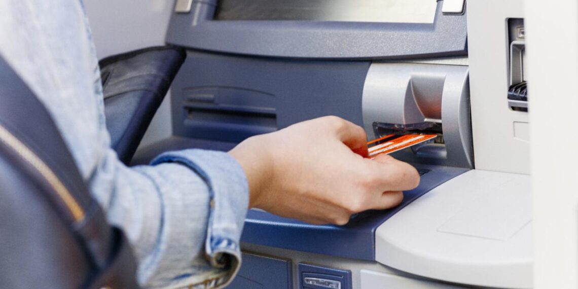 Безплатна банкова сметка за основни операции