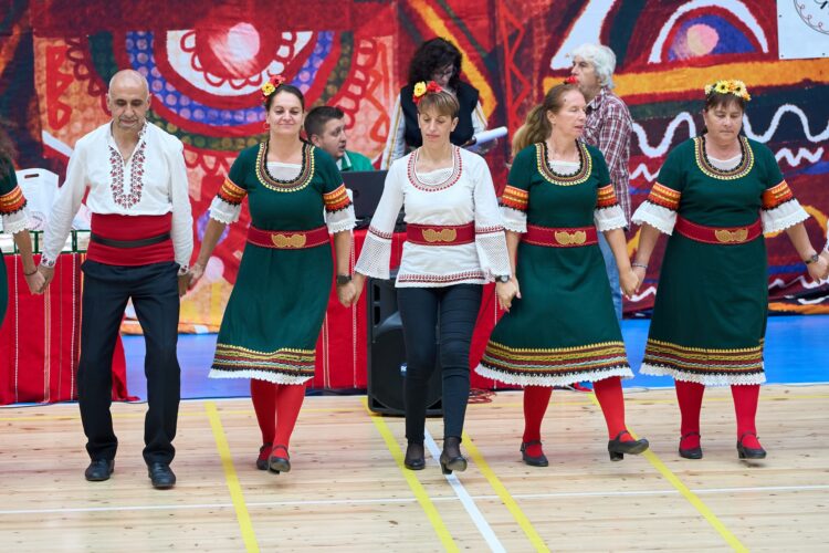 Съборът “Северняшки гайтани” – пъстра фолклорна плетеница от сърца, туптящи в един ритъм