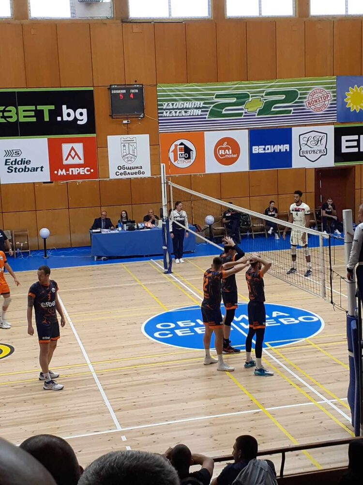 На старта новакът ВК “Раковски” загуби от куп национали