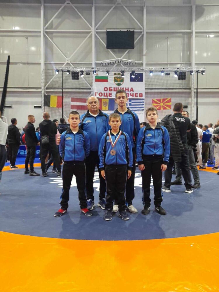 Наш борец – единственият българин в призовата тройка на Международен турнир