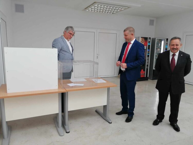 Д-р Явор Памукчиев застава начело на Общинския съвет 2023-2027 г.