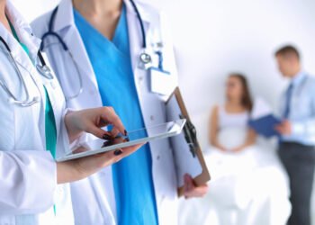 Седем болници и близо 400 лекари са работили в областта през 2022 г.