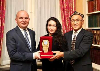 Илхан Кючюк получи награда за защита на човешките права