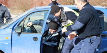 Практическо обучение на служителите от сектор “Пътна полиция”