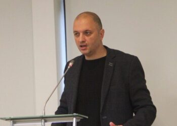 Председателят на ФНСДУО се срещна със социални работници в Габрово и Севлиево