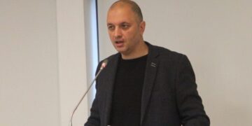 Председателят на ФНСДУО се срещна със социални работници в Габрово и Севлиево