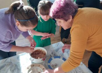 Весел Бабинден в с. Хирево