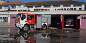 Мъж и жена починаха при пожар в Габрово, задушили се