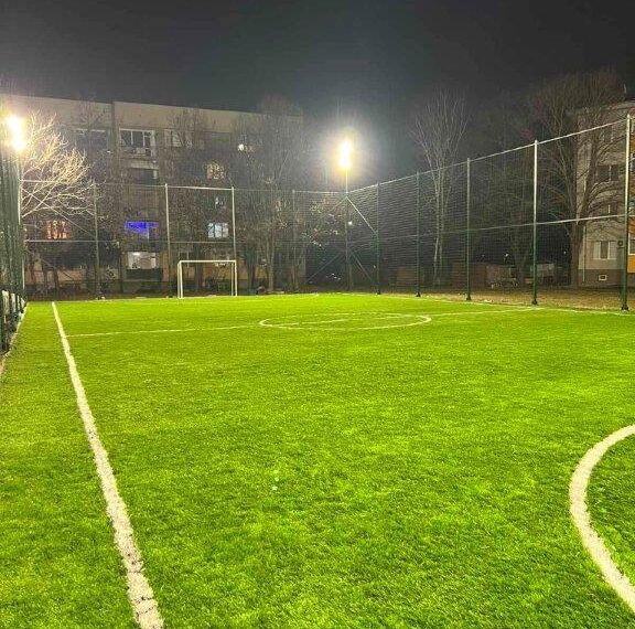 Нова спортна площадка радва живеещите в ж.к. “Д-р Атанас Москов”