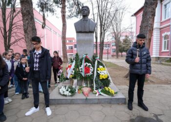 СУ „Васил Левски“ отбеляза 151 години от обесването на Дякона