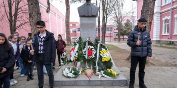 СУ „Васил Левски“ отбеляза 151 години от обесването на Дякона