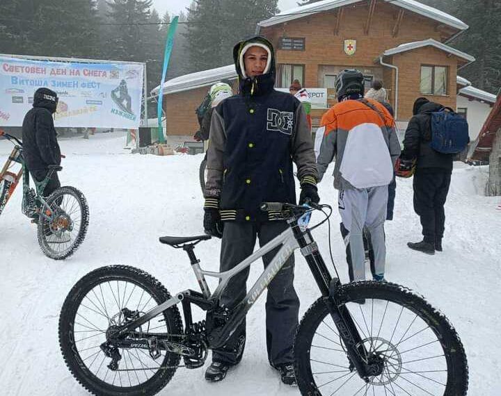 Колоездач на “Хоталич” с победа в зимния байк дуел