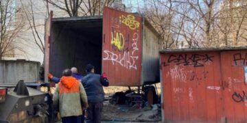 Общината удължи срока за премахването на незаконните гаражи в ж.к. “Д-р Атанас Москов”