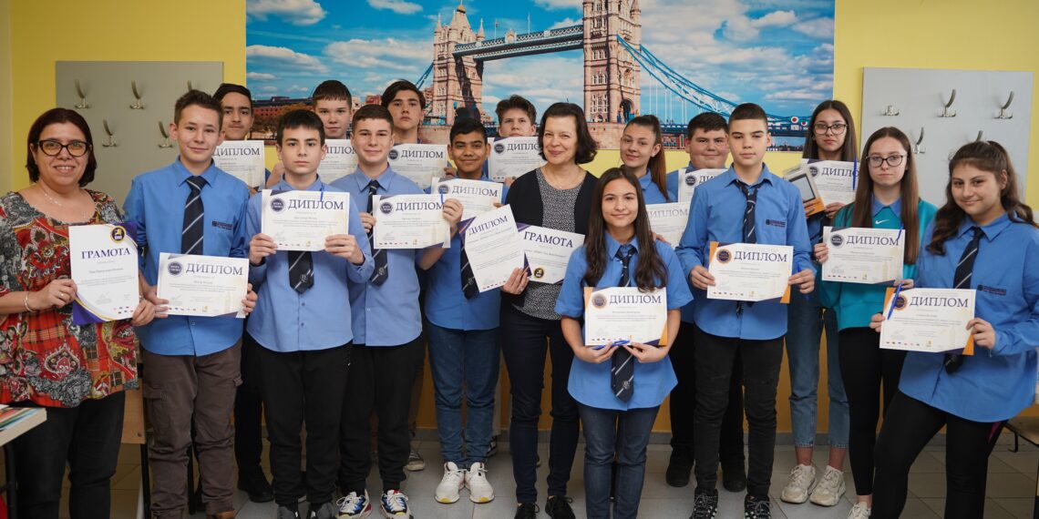 Успехи по английски език за ПГМЕТ от финален кръг на олимпиадите “Кингс”