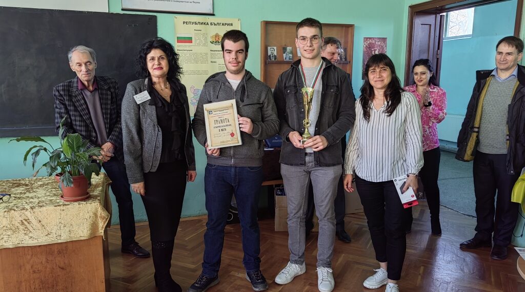 Божидар и Боримир достойно представиха ПГМЕТ в състезанието “Най-добър техник в машиностроенето” – 2024г.