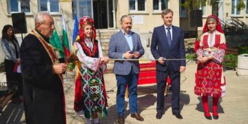 Откриха санираните сгради на Полицията и блок №4 в ж.к. “Митко Палаузов”