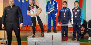 С медал в борбата дебютира Ивайло Вичев
