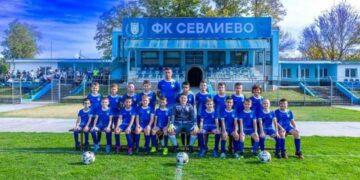 Малките футболисти на Фиданин – първи в детски турнир