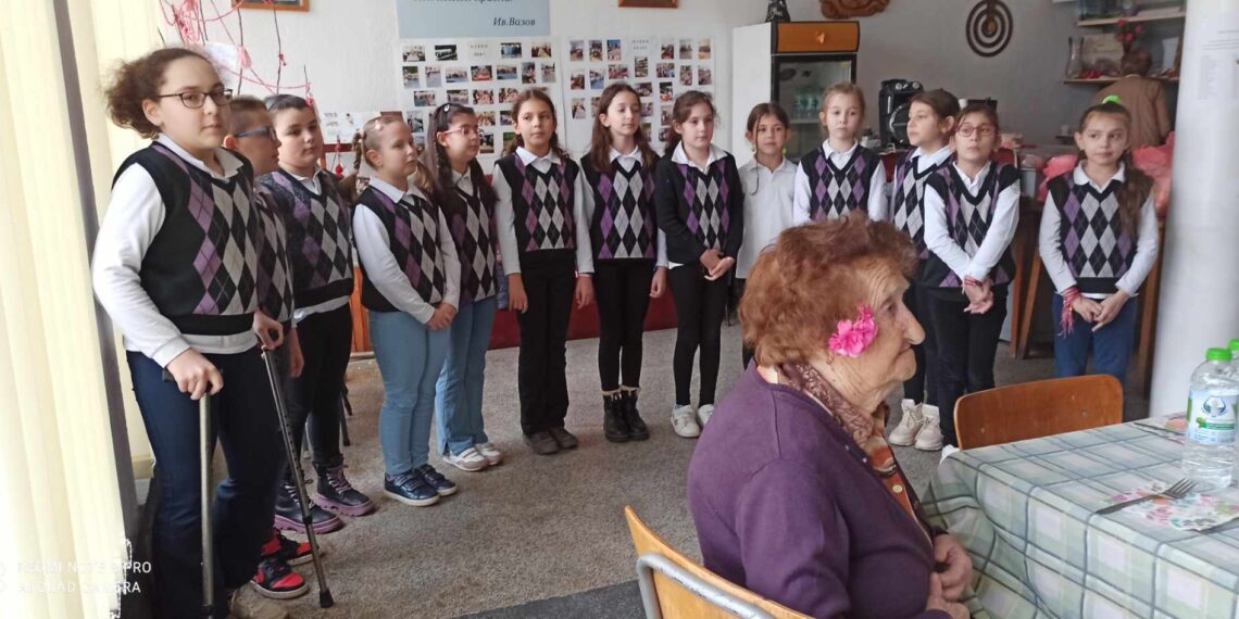 Осмомартенски празник и в село Петко Славейков