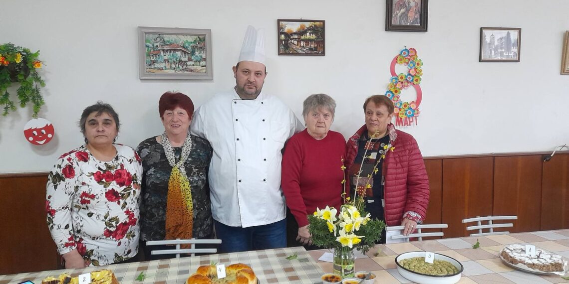 Кулинарна изложба за Деня на жената в пенсионерския клуб “Васил Левски”