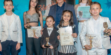 Солисти на ВФ „Upstream Voices“ пяха от сърце за Лора и загиналите деца в р. Лим