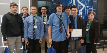 Бъдещите електротехници от ПГМЕТ се представиха отлично на състезанието “Енергетиката и ние 2024”- Варна