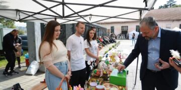 Младите учители с принос към новия живот