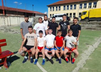 Борците ни обраха медалите в турнир в Галата