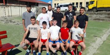 Борците ни обраха медалите в турнир в Галата