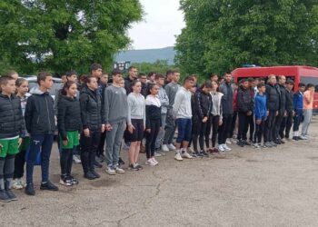 Отборът на СУ “Васил Левски” – победител в общинското и областното първенство “Млад огнеборец”