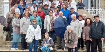 Хората от третата възраст откриха сезона на екскурзиите