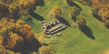 Хаджистояновото училище и Хоталич – под № 20а в “100 национални туристически обекта”