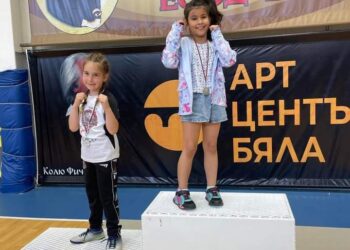 Три медала за кикбокса в рекорден по участници турнир