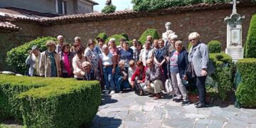 Пенсионерите от клуб “Васил Левски” посетиха Панагюрище