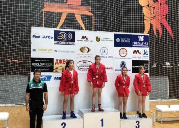 След шампионските титли по джудо, Иво и Криси взеха златото и в самбото