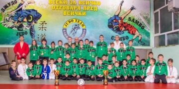 Клубът по самбо и джудо получи финансова подкрепа от Община Севлиево
