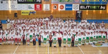 Танцьорите от ФА “Развитие” – едно сърце на сцената