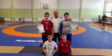 Шампионска титла и комплект медали в борбата