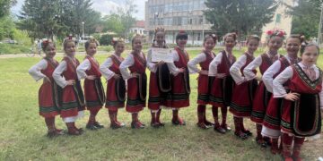 Призови отличия за славейчетата на Цветина Маринова от два престижни национални фестивала