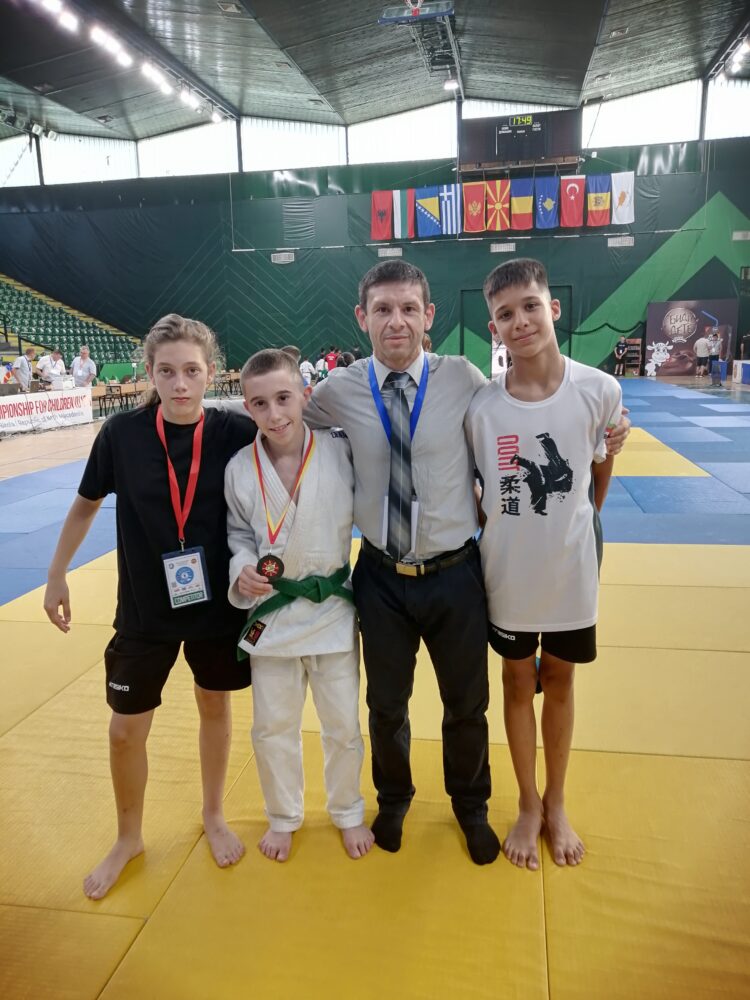 Трима джудисти представиха България на Балканско, единият взе бронза