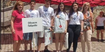 Отборът на ОУ “Стефан Пешев” – втори в националното състезание “Защита при бедствия, пожари и извънредни ситуации”