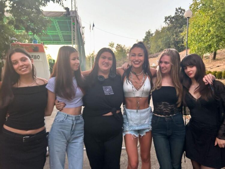 Рок парчета и българският химн звучаха на Хоталич