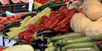 Петъчният пазар за плодове и зеленчуци на 02.08.2024 г. ще се проведе на Панаирната площадка