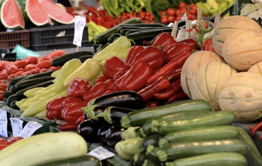 Петъчният пазар за плодове и зеленчуци на 02.08.2024 г. ще се проведе на Панаирната площадка