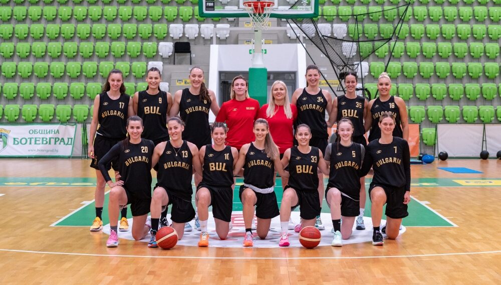 Гери и националките – срещу американски колежанки