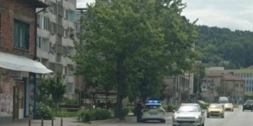 14-годишен с тротинетка пострада на “зебра” в Габрово, блъсна го кола