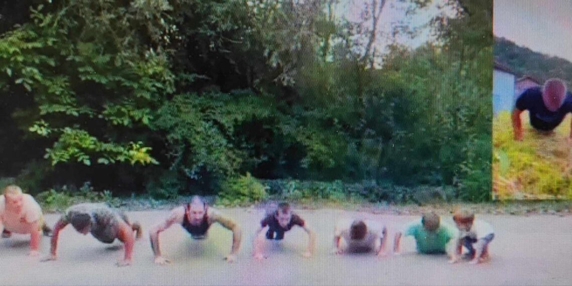 С лицеви опори млади хора събират пари за малка зала в Млечево